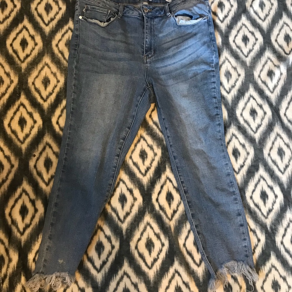 Judy Blue Distressed Jeans